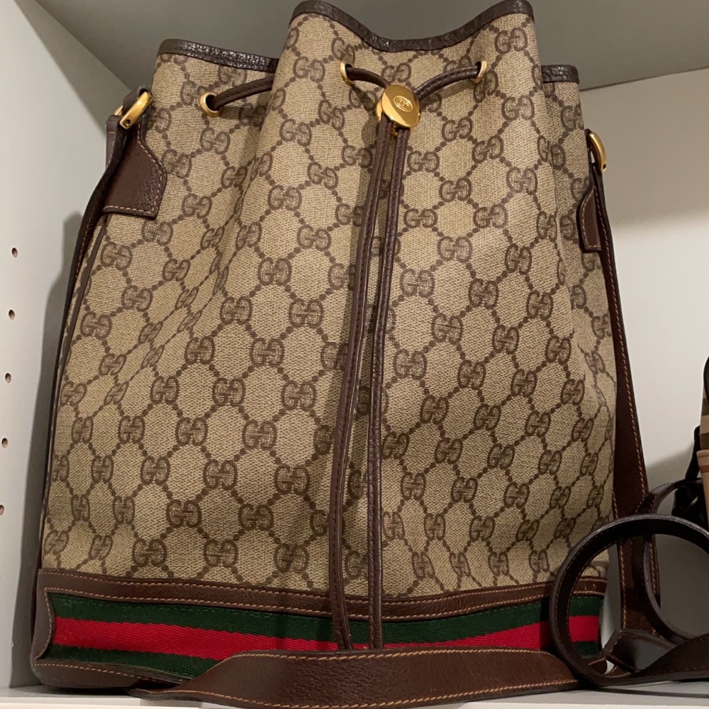 Gucci Large Sherry Line Vintage Bucket bag